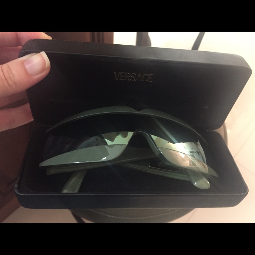 Authentic Versace Sunglasses Mod 749 Col 76